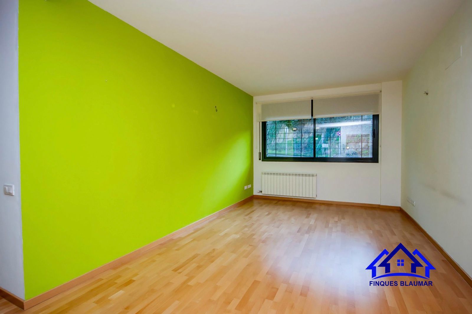 Living room of Flat for sale in Arenys de Munt  with Air Conditioner and Community pool