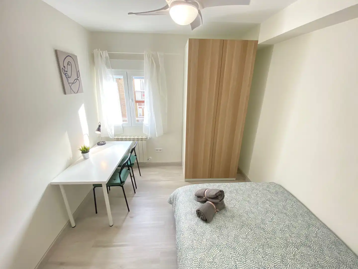 Habitació a Calle Amos de Escalante, 12, Pueblo Nuevo