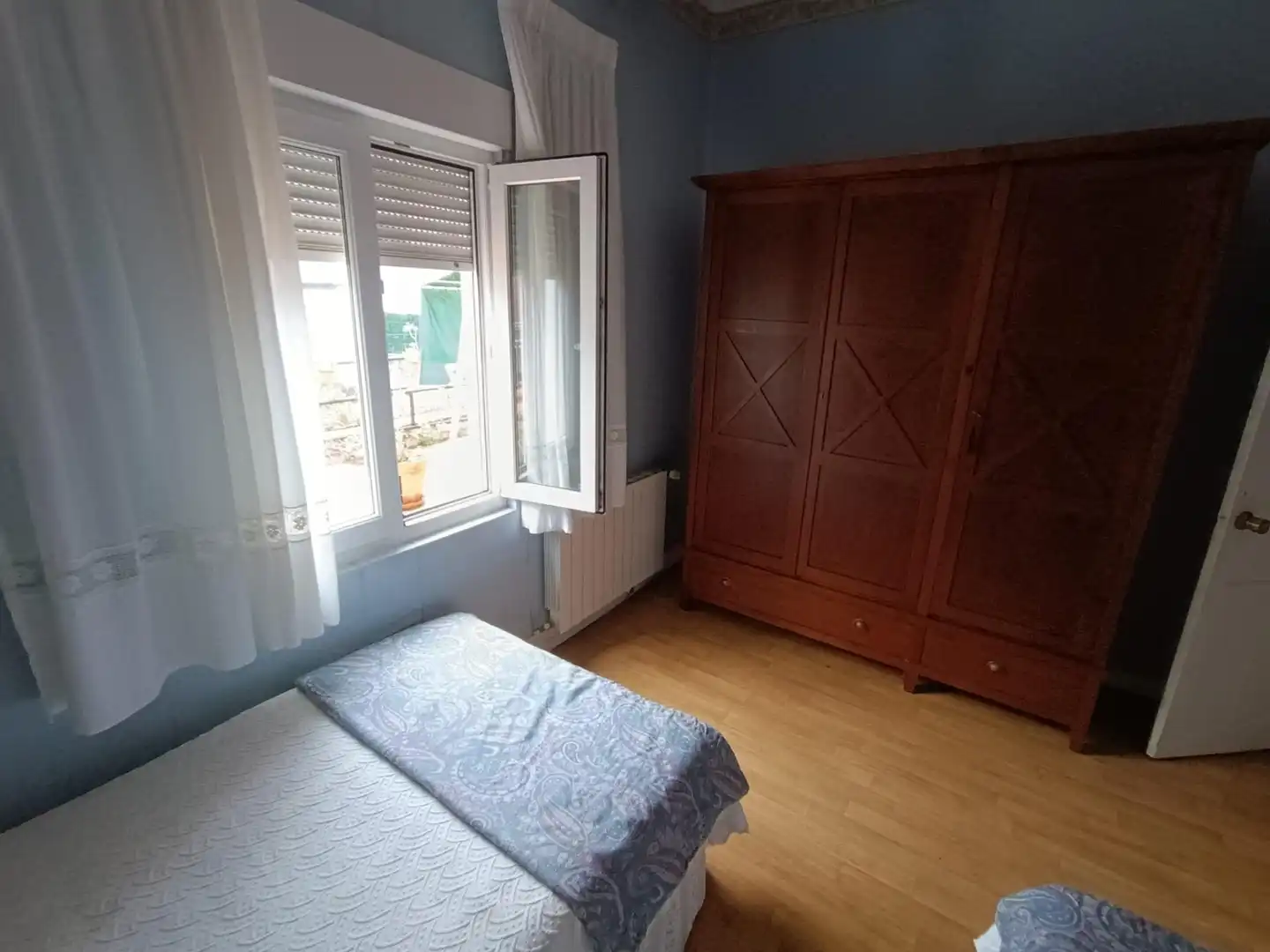 Habitación de Piso en venta en Torrelavega  con Terraza y Amueblado