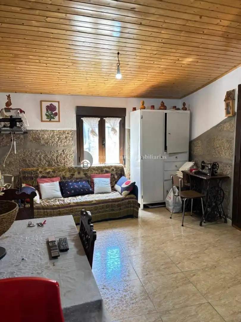 Sala de estar de Casa o chalet en venta en Monterrei con Calefacción y Terraza