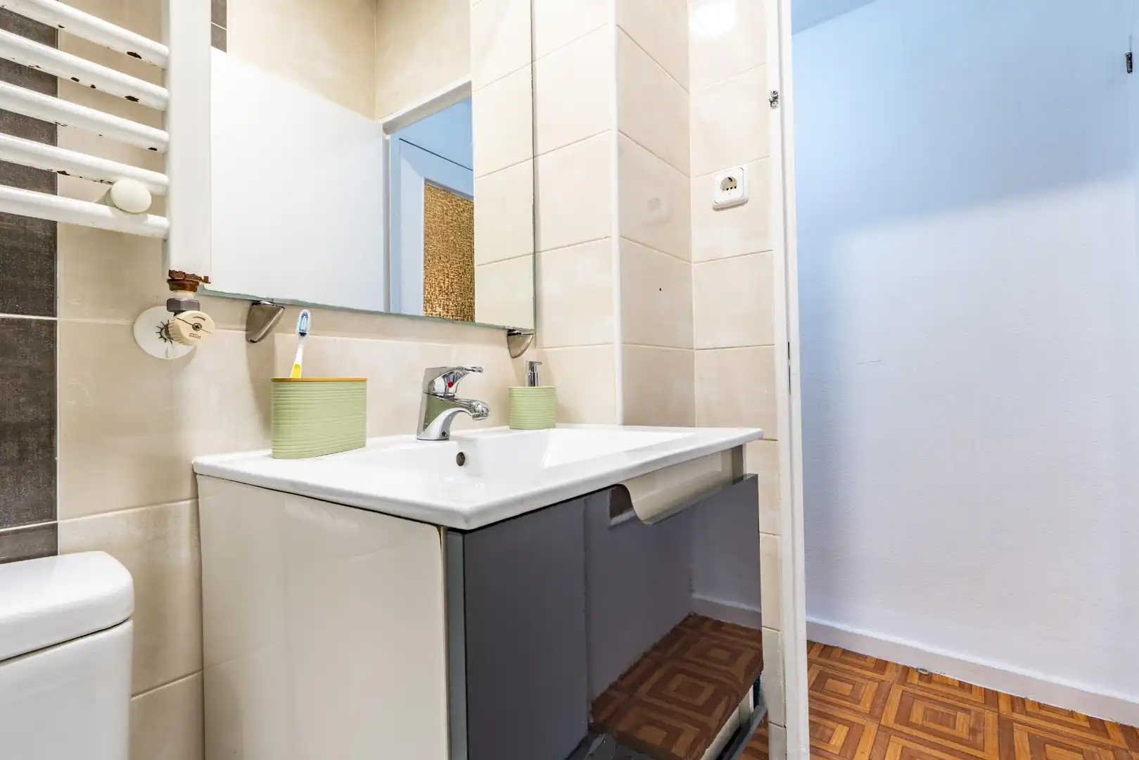 Baño de Piso en venta en Getafe con Calefacción y Terraza
