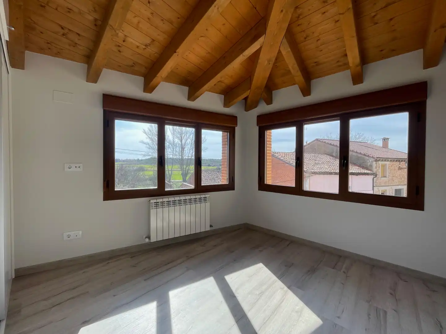 Bedroom of Detached homes for sale in Rioseco de Soria  with Heating, Parquet flooring and Storage room