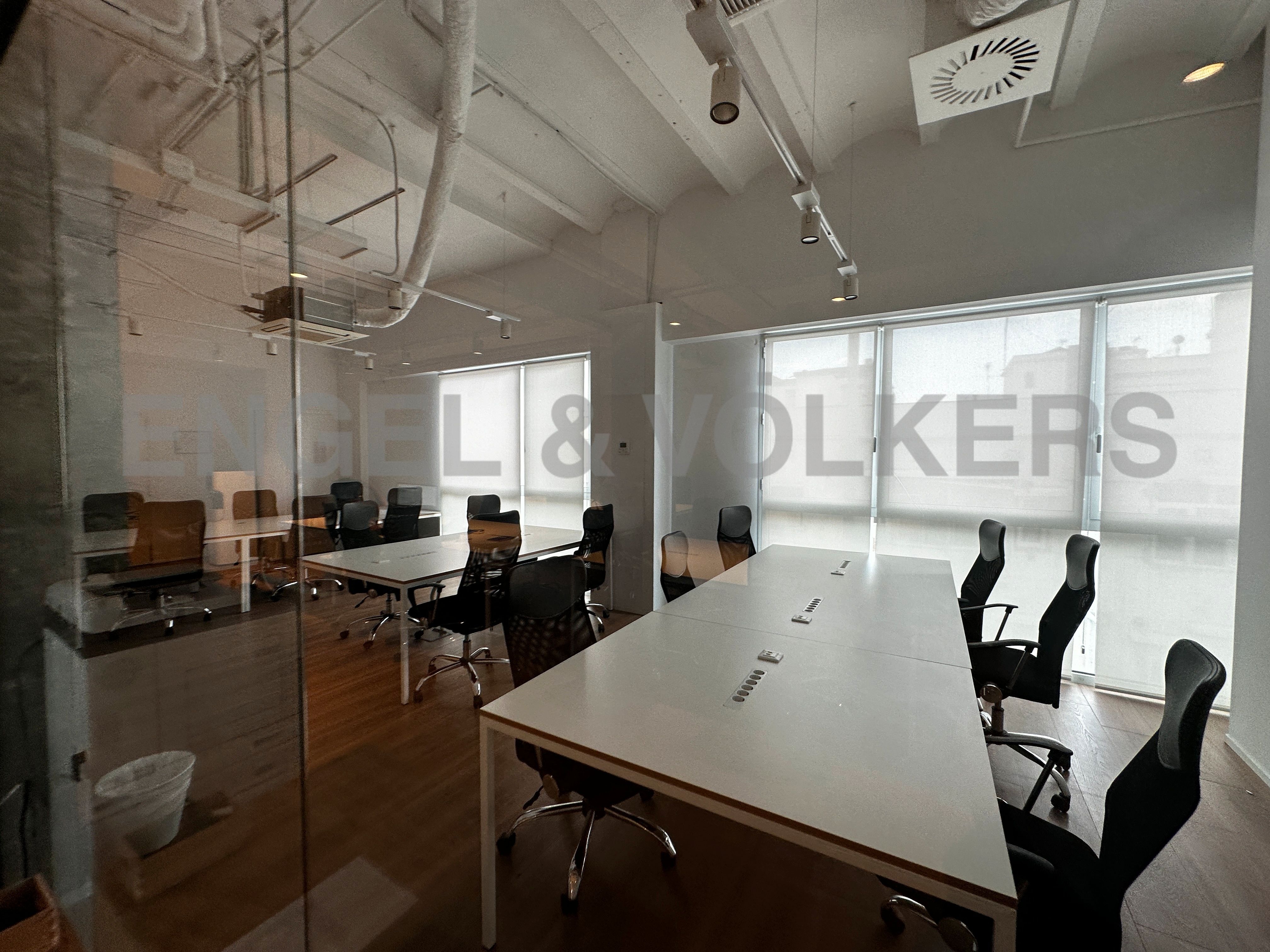 Office to rent in  Barcelona Capital  with Air Conditioner, Terrace and Furnished