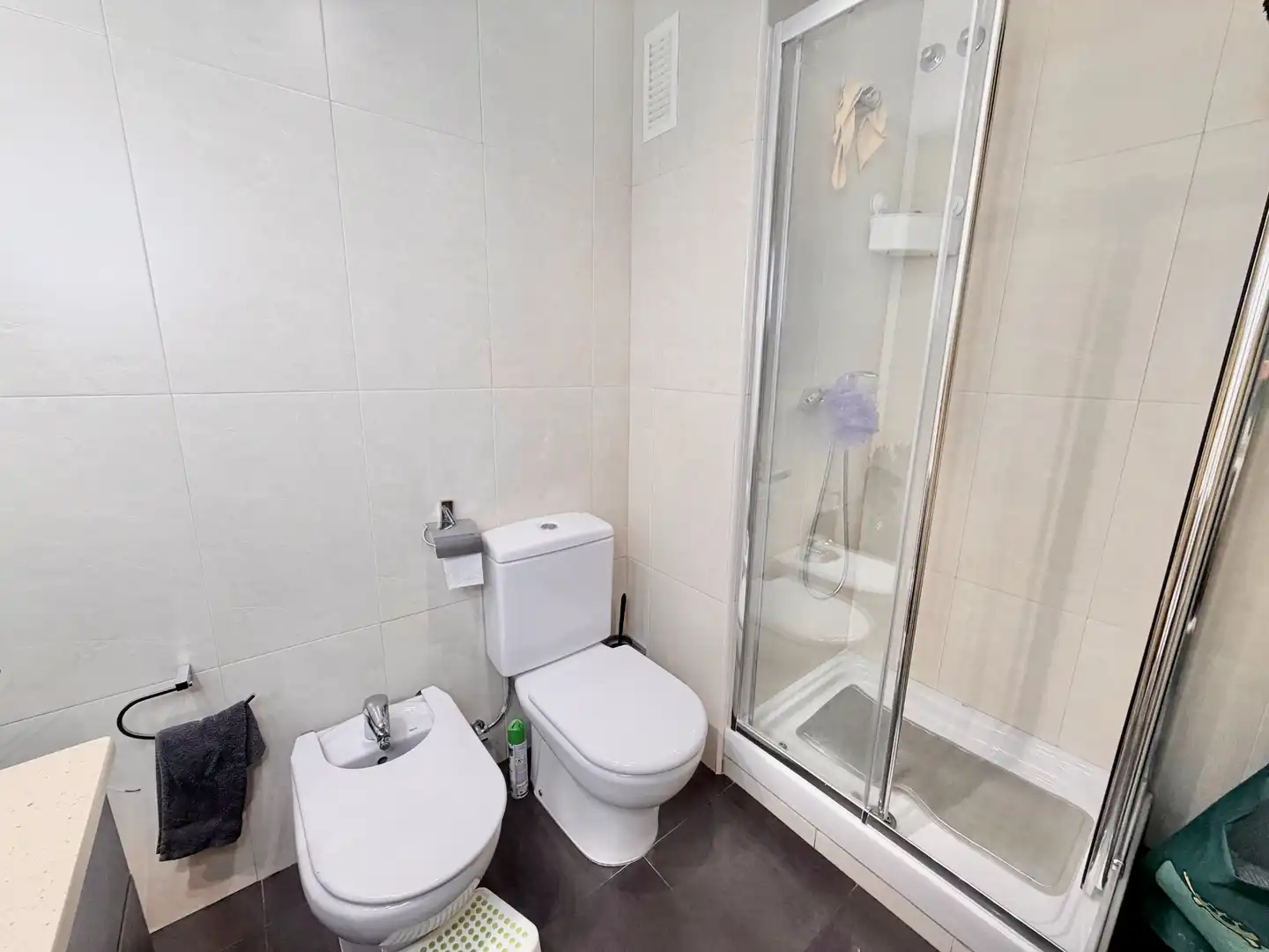 Bathroom of Ground floor for sale in Badalona  with Air Conditioner, Heating and Private garden