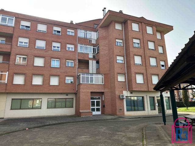 Piso en Venta en Trobajo del Cerecedo