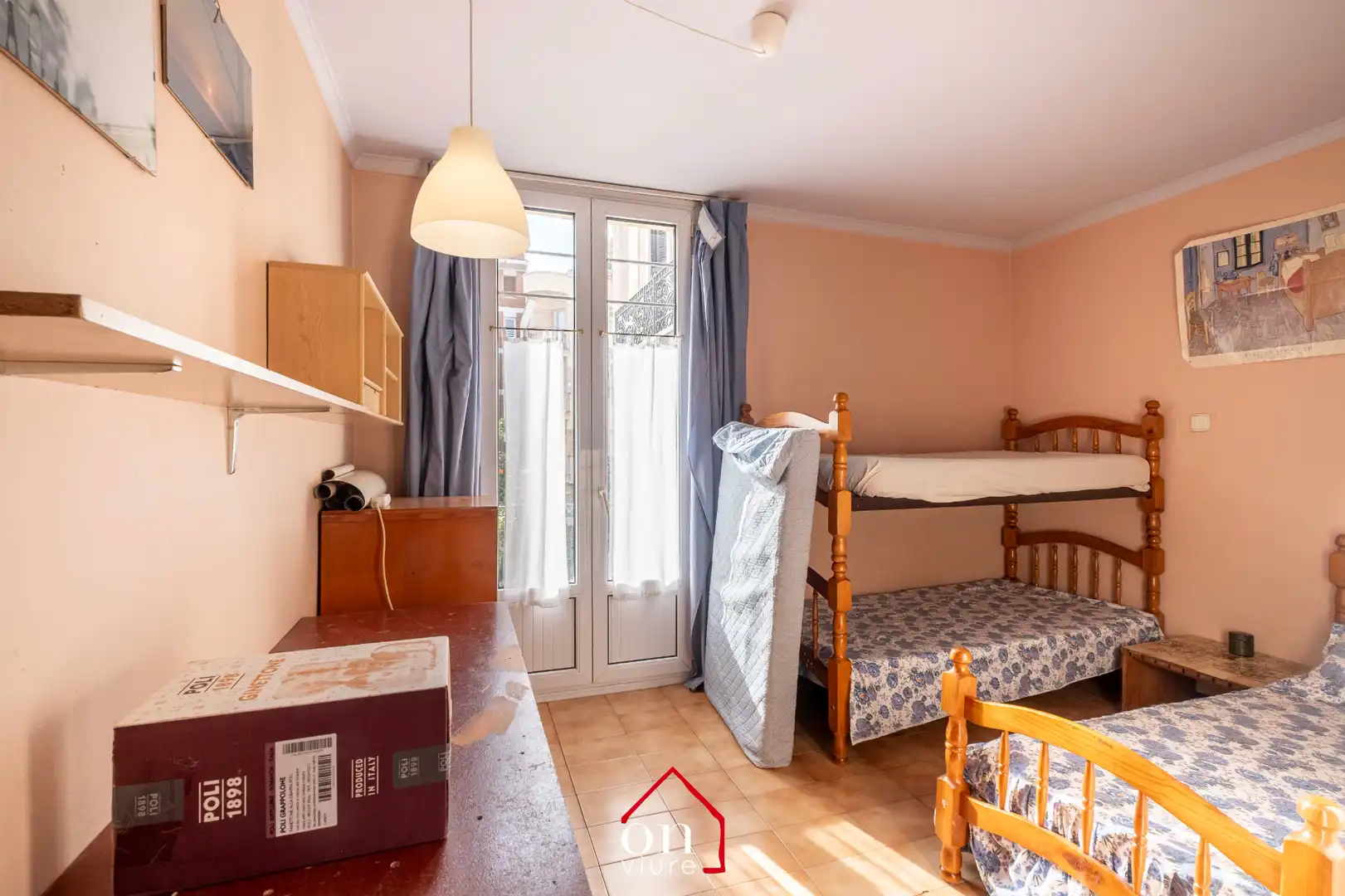 Habitación de Piso en venta en Terrassa con Calefacción, Horno y Internet