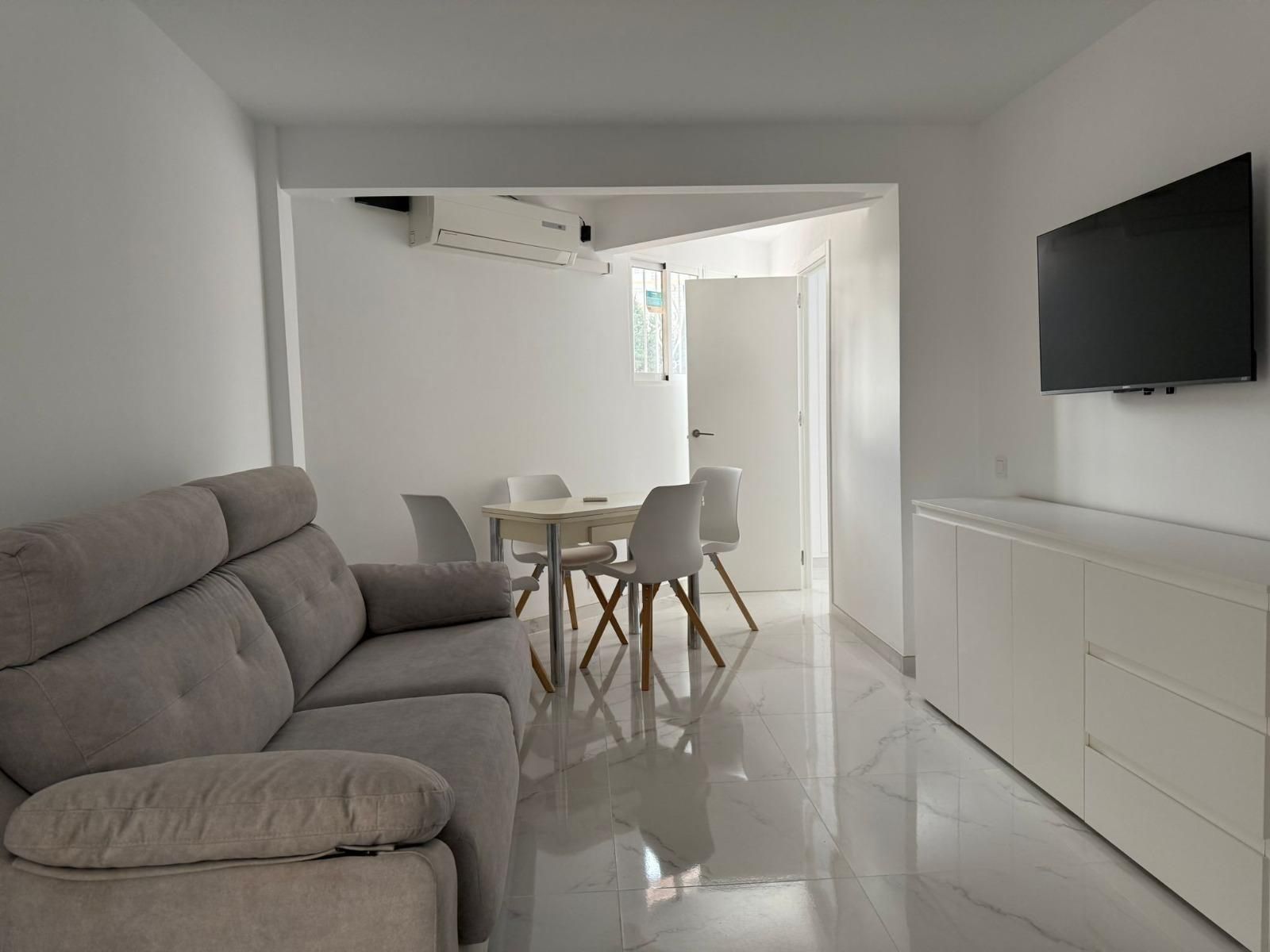 Living room of Apartment for sale in Benidorm  with Air Conditioner, Heating and Terrace