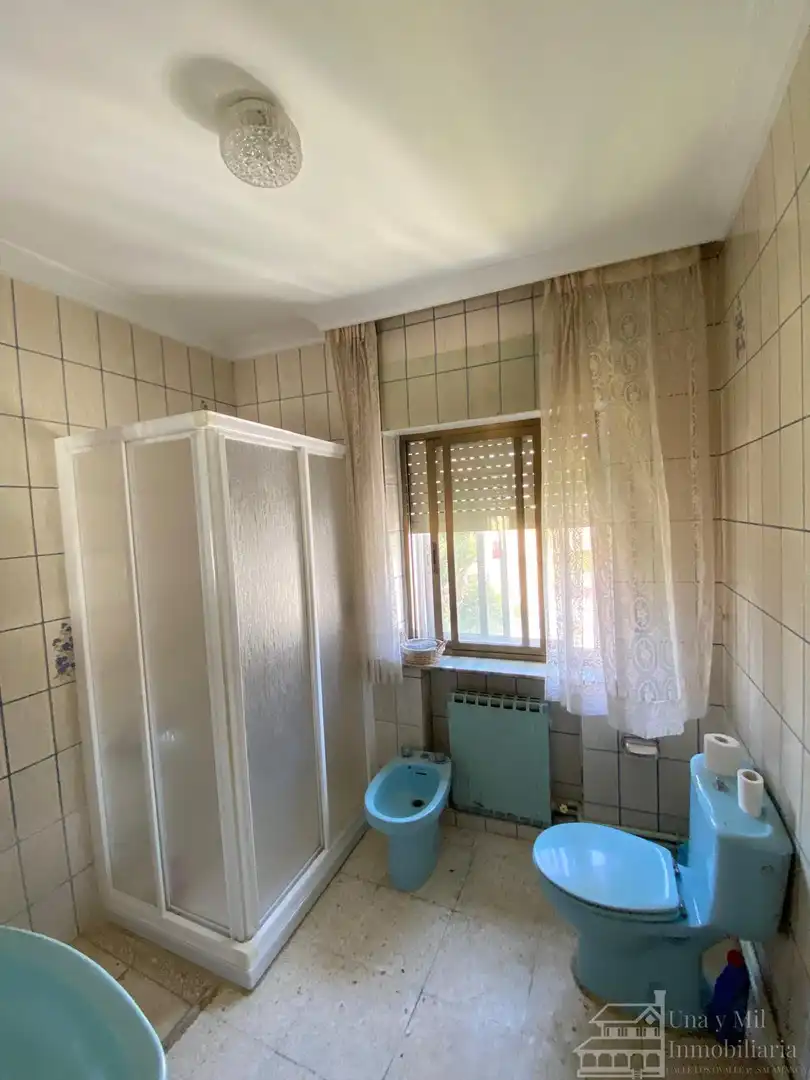 Bathroom of Flat for sale in Guijuelo  with Heating, Terrace and Storage room