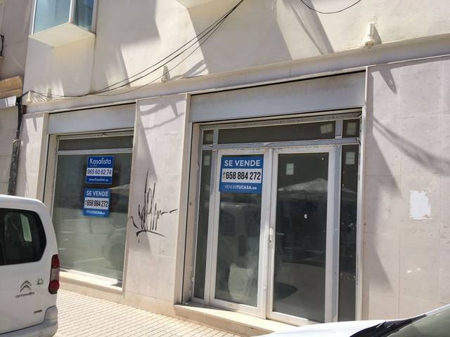 Local comercial en Venta en Novelda