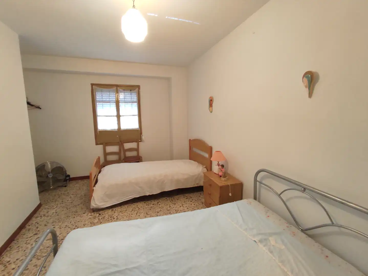 Dormitori de Casa o xalet en venda en Iznájar amb Moblat