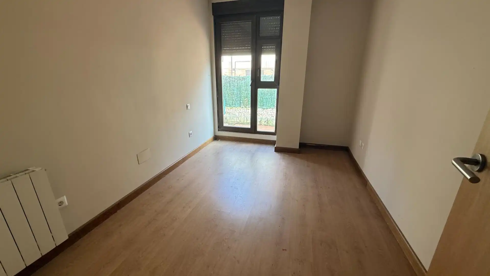 Habitación de Edificio en venta en Reocín