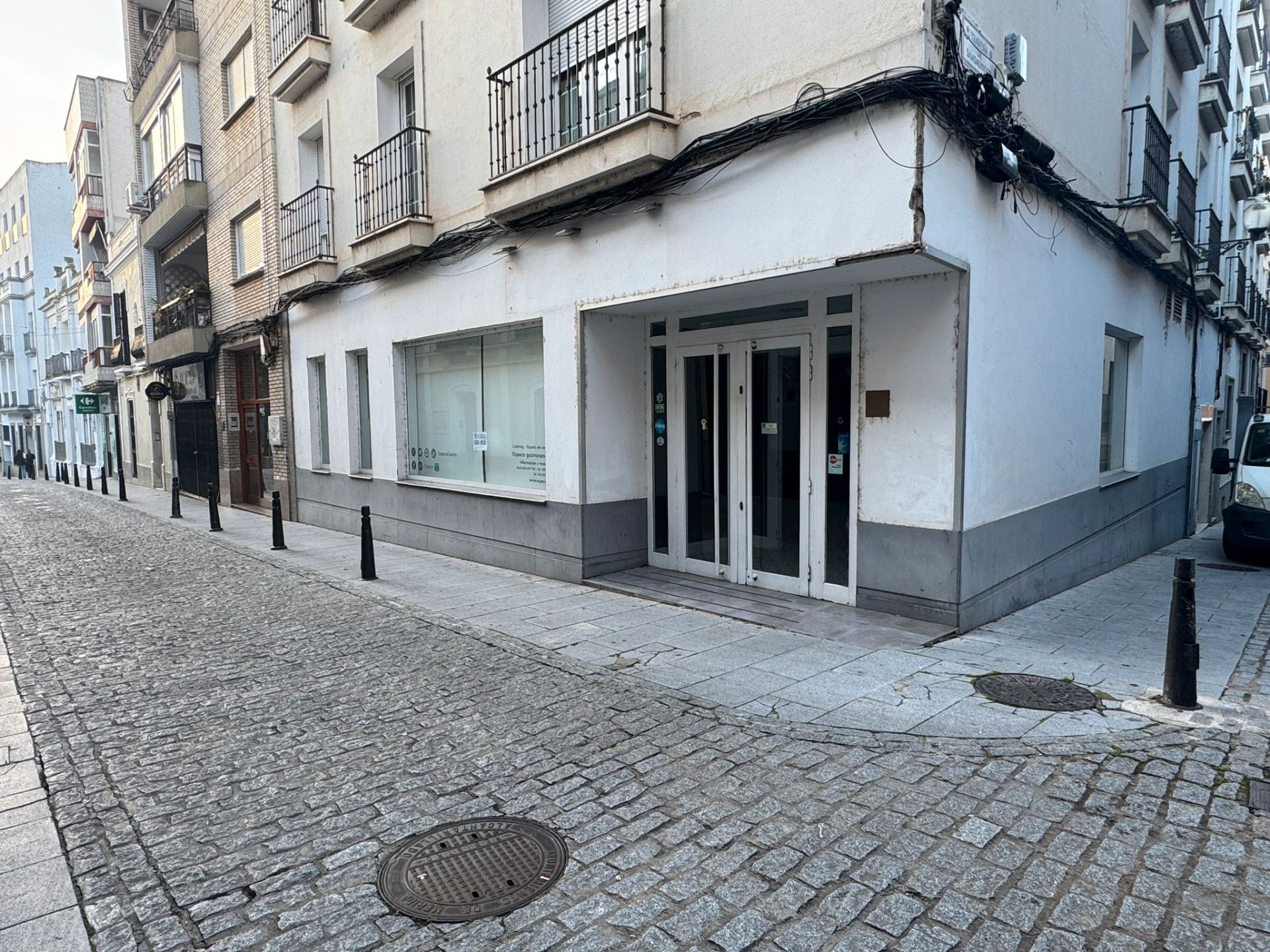 Vista exterior de Local de lloguer en Mérida amb Aire condicionat