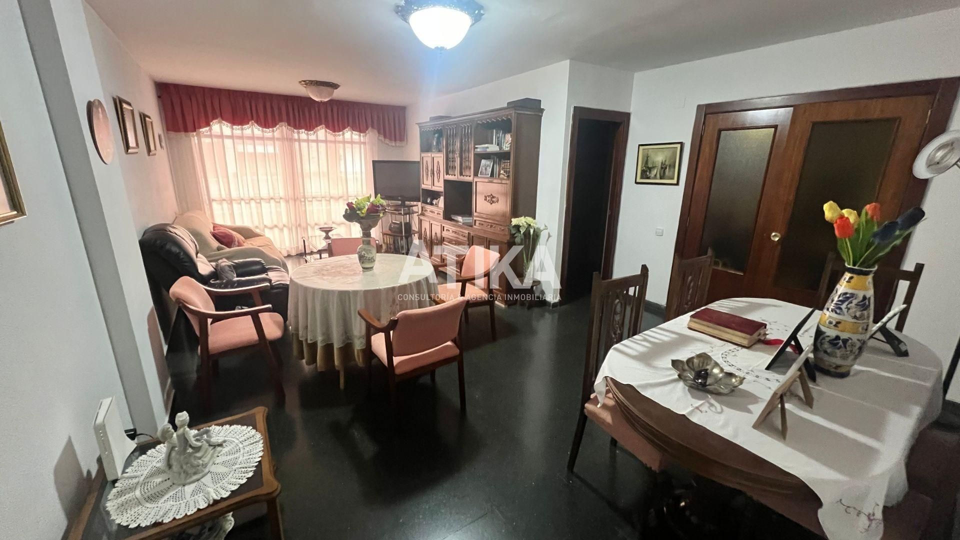 Sala d'estar de Pis en venda en Ontinyent amb Terrassa i Balcó
