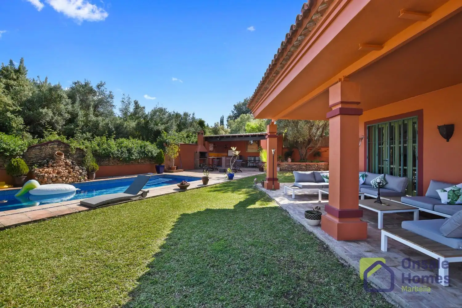 Jardí de Casa o xalet en venda en Marbella amb Aire condicionat, Jardí privat i Terrassa
