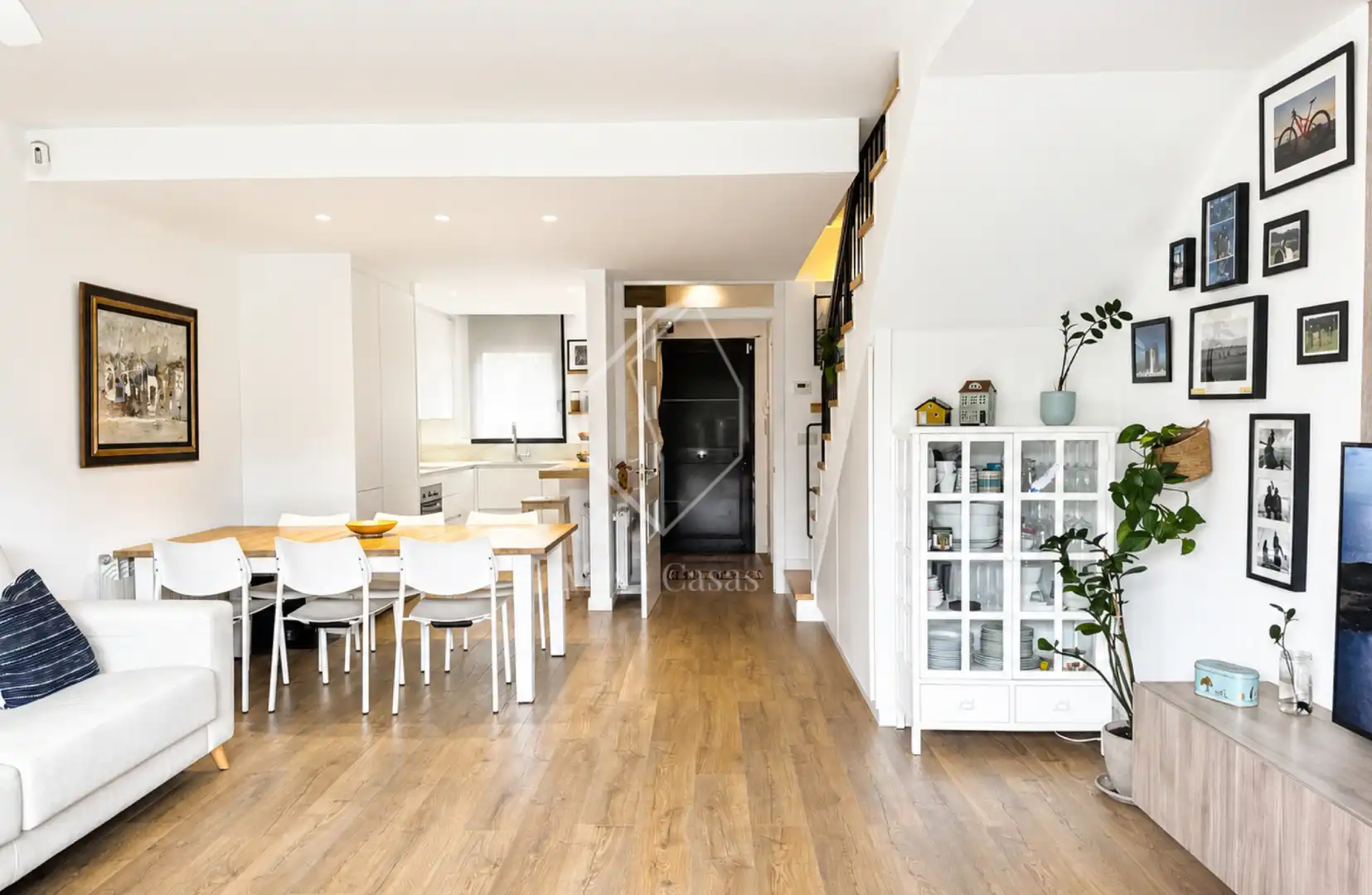 Esszimmer von Einfamilien-Reihenhaus zum Verkauf in L'Escala mit Klimaanlage, Heizung und Privatgarten