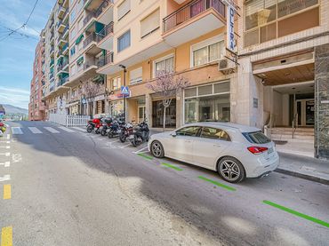 Local commercial à vendre à Av de Ifach
