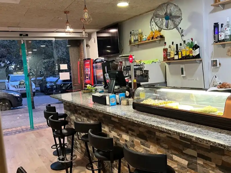 Local comercial en traspaso en Confradia sant elm 10, imagen 4