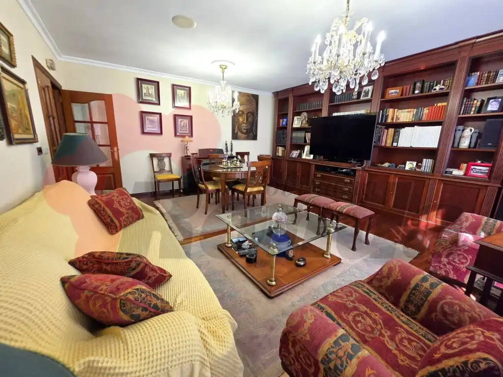 Sala d'estar de Pis en venda en Lugo amb Moblat