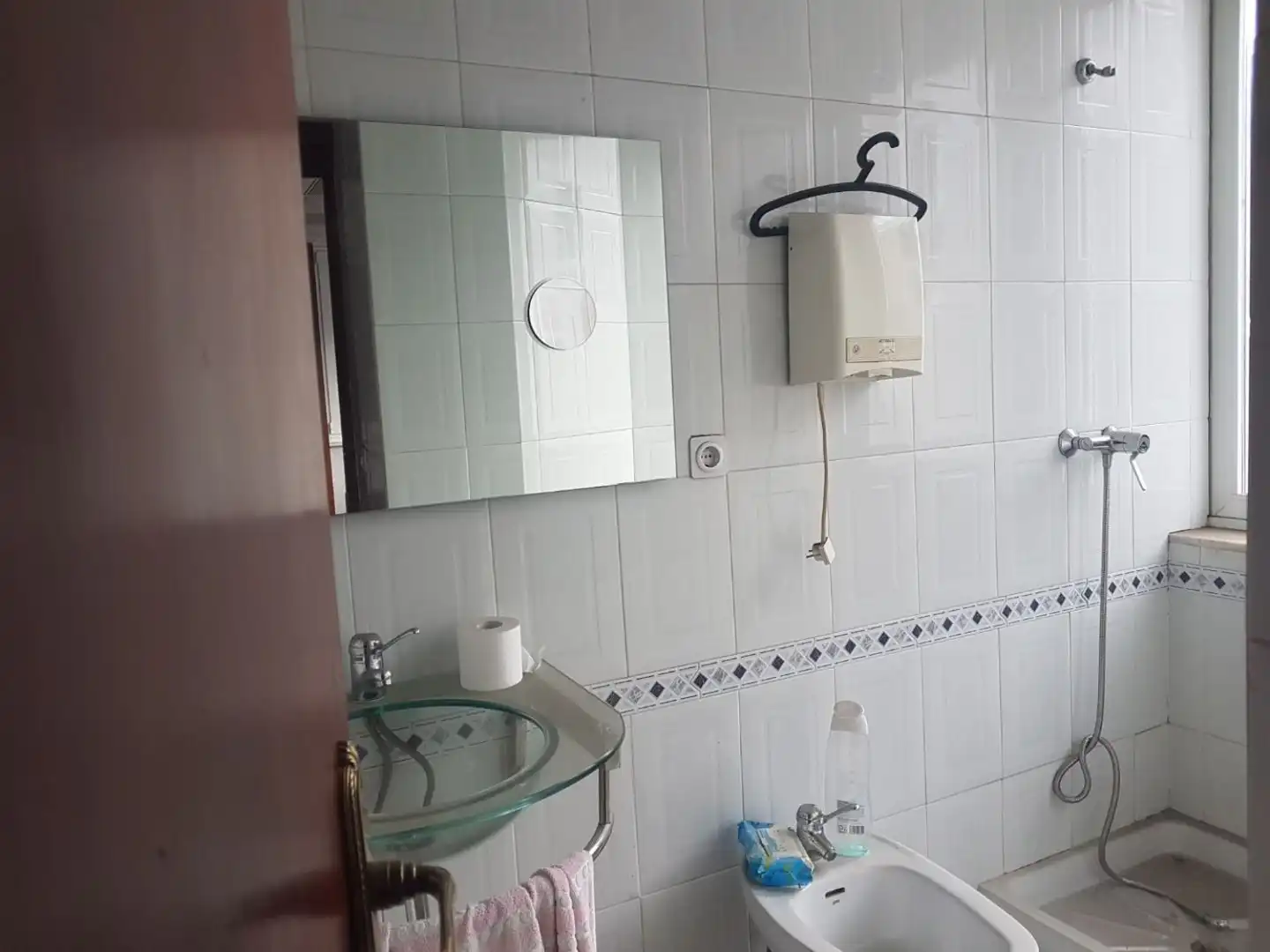 Bathroom of Office for rent in Sevilla