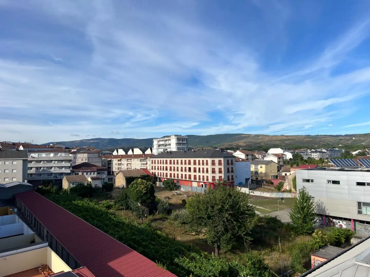 Vista exterior de Piso en venta en Verín con Calefacción, Jardín privado y Terraza