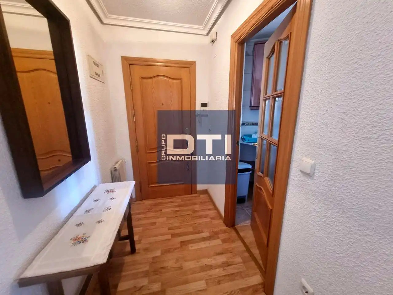 Piso con terraza en venta en Hermanos Quintero, imagen 5