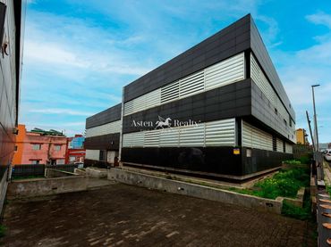 Altres amb ascensor en venda a el Madroño