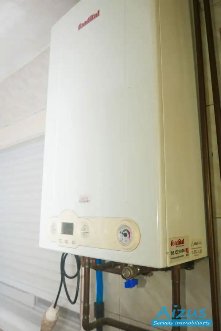 Garden of Flat for sale in Ripollet  with Air Conditioner, Heating and Oven
