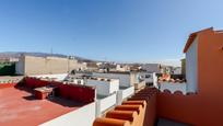 Vista exterior de Àtic en venda en Santa Lucía de Tirajana amb Terrassa
