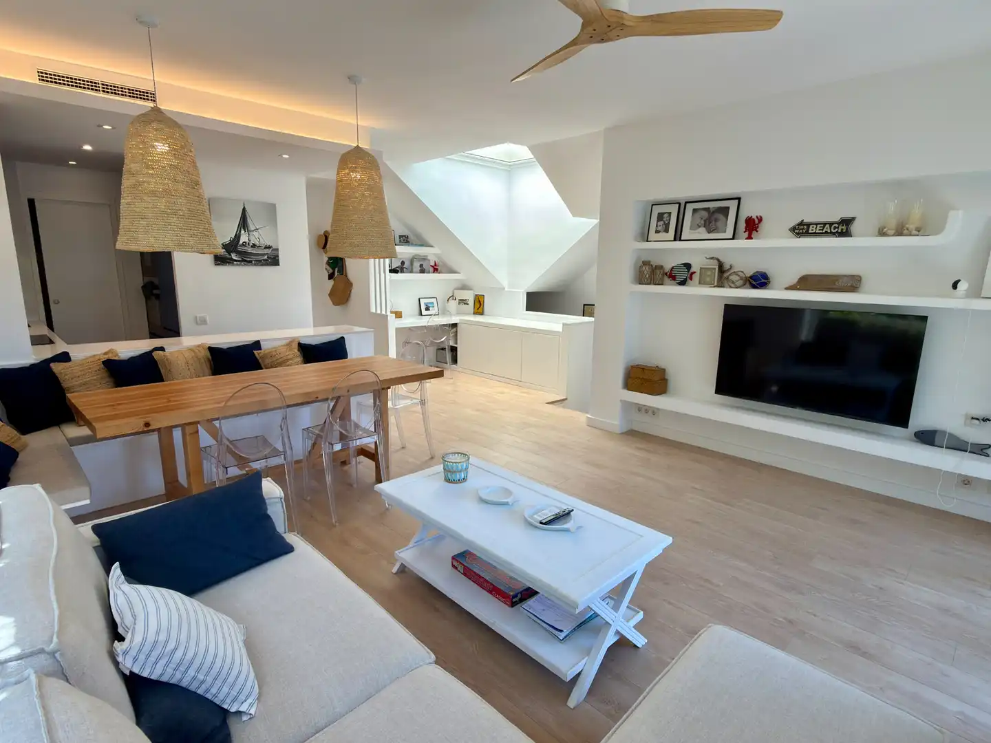 Wohnzimmer von Wohnungen zum Verkauf in Palafrugell mit Klimaanlage, Parkett und Abstellraum