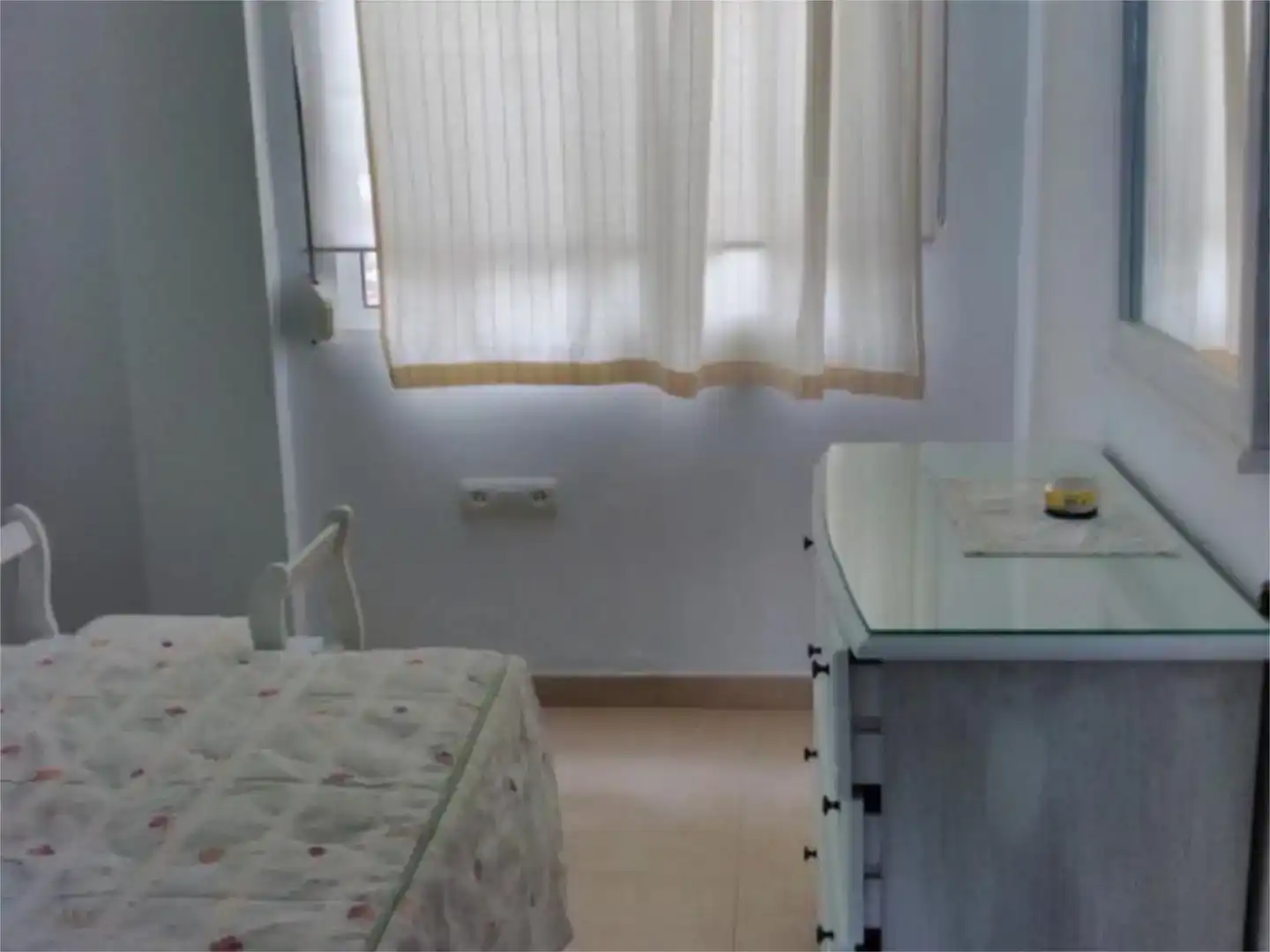 Habitación de Planta baja de alquiler en Conil de la Frontera con Aire acondicionado y Amueblado