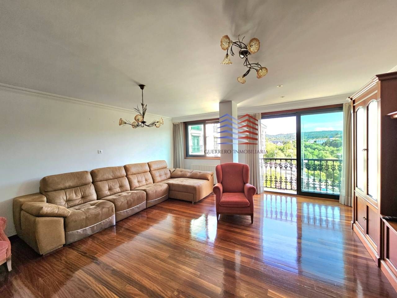 Living room of Duplex to rent in Ourense Capital   with Heating, Parquet flooring and Terrace