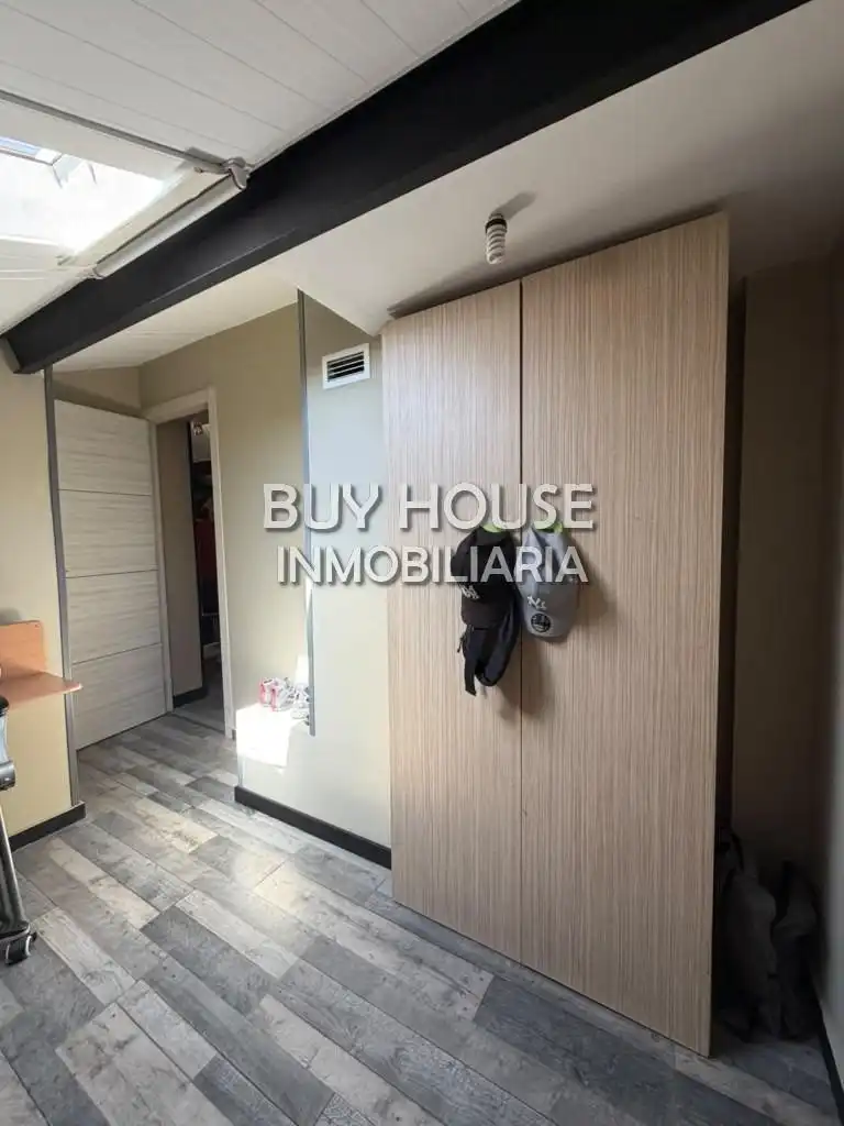 Habitación de Dúplex en venta en Ugena con Aire acondicionado, Calefacción y Amueblado