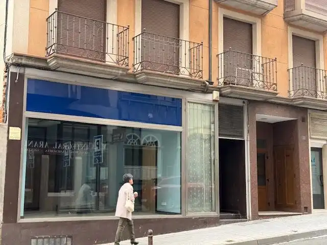 Außenansicht von Geschaftsraum zum Verkauf in Aranda de Duero
