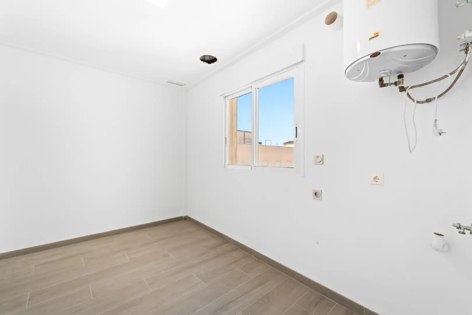 Bedroom of Apartments for sale in Las Bayas