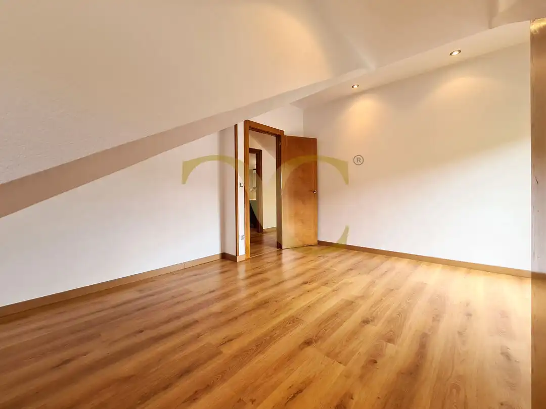 Casa o chalet en venta en Gijón  con Calefacción, Jardín privado y Balcón