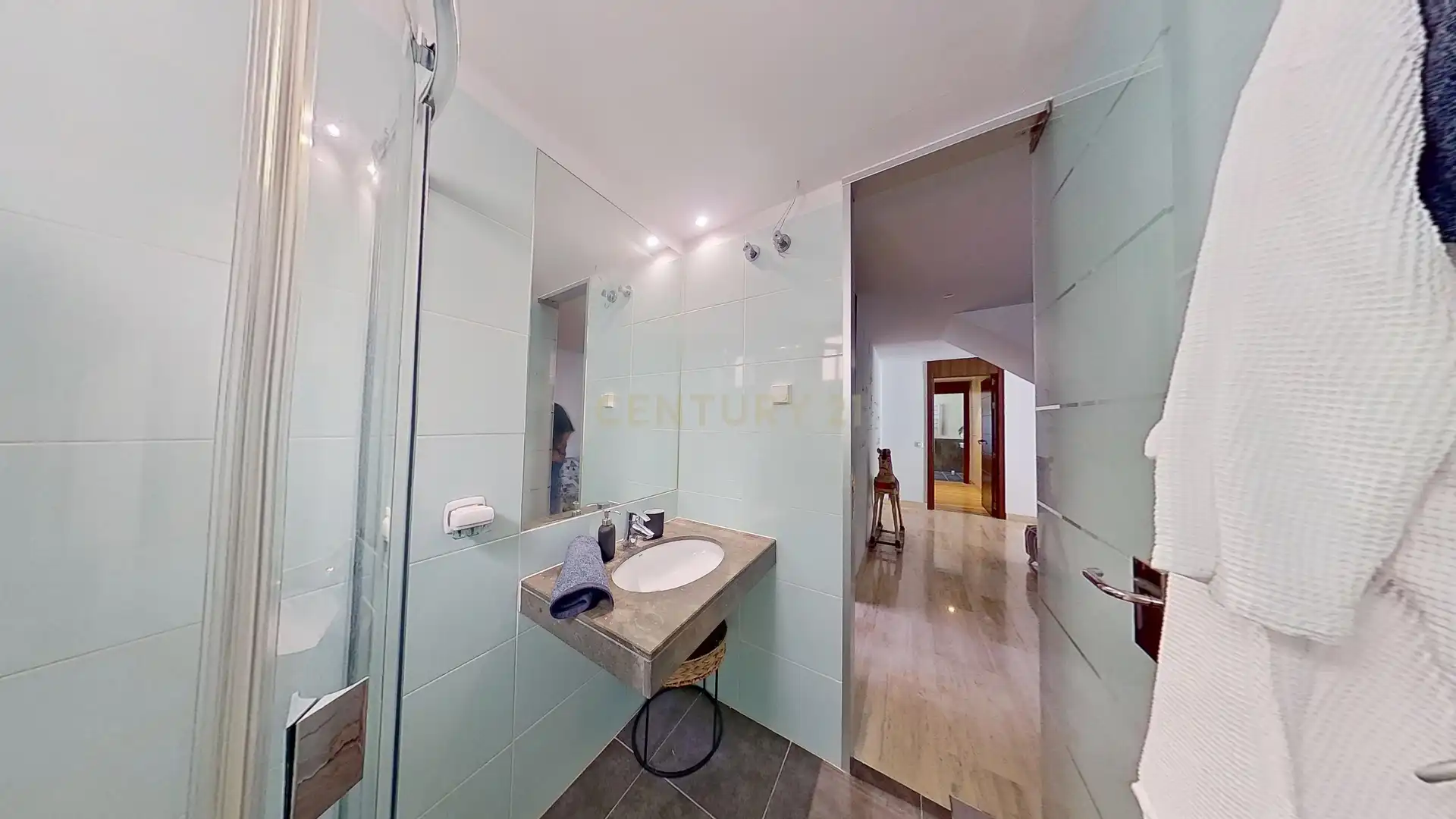 Badezimmer von Maisonette zum Verkauf in Mijas mit Klimaanlage, Privatgarten und Abstellraum