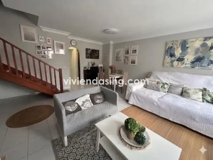 Wohnzimmer von Einfamilien-Reihenhaus zum Verkauf in La Orotava mit Terrasse und Balkon