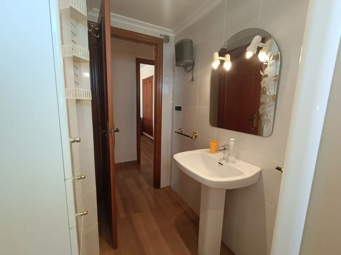 Baño de Piso de alquiler en Sueca con Amueblado y Piscina comunitaria