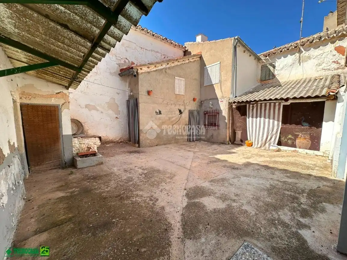 Vista exterior de Pis en venda en Manzanares amb Balcó