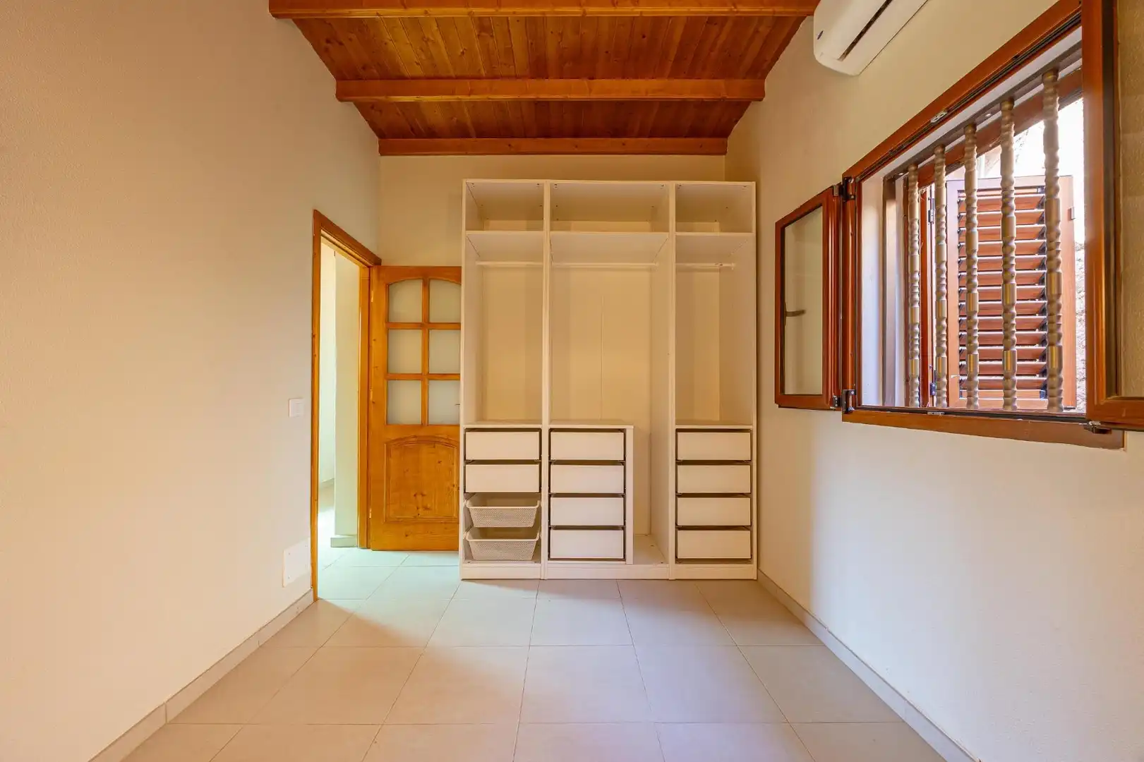 Habitación de Finca rústica en venta en Vega de San Mateo con Jardín privado, Terraza y Piscina
