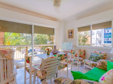 Piso con balcón en venta en Las Lomas - Las Yucas