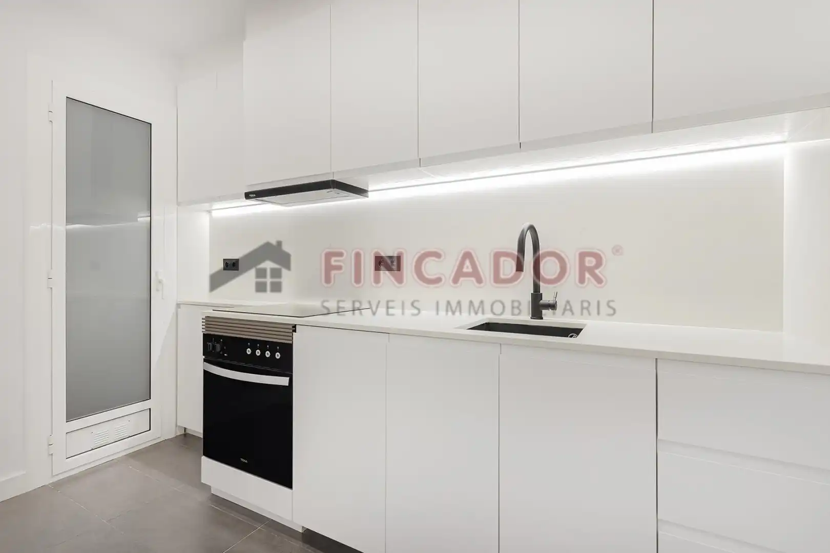 Cocina de Piso en venta en Esplugues de Llobregat con Aire acondicionado, Calefacción y Parquet