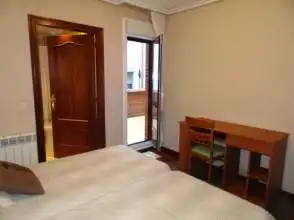 Bedroom of Flat for rent in Gijón   with Heating, Parquet flooring and Terrace