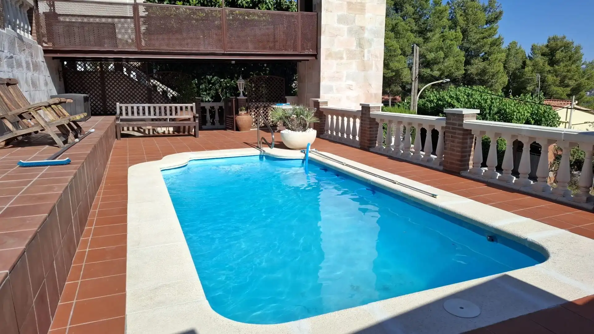 House with pool for sale in Vallirana, imagen 2