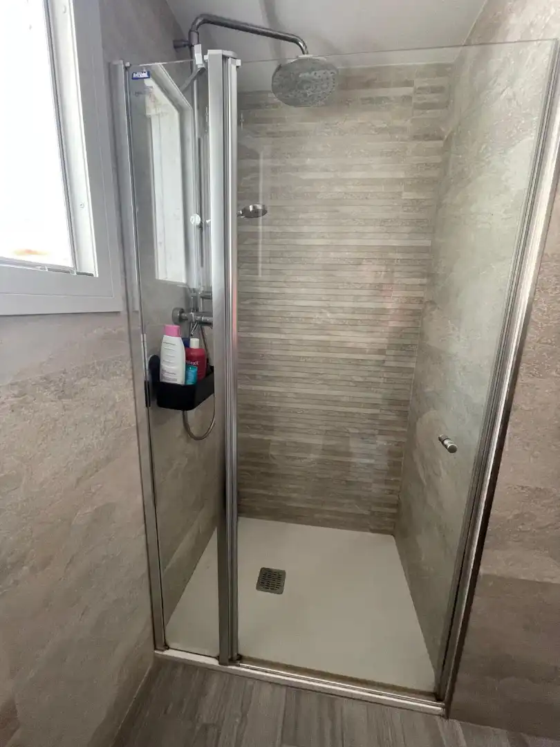 Bathroom of Flat for rent in Málaga  with Air Conditioner, Furnished and Washing machine