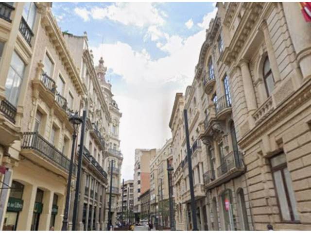 Local comercial en Alquiler en Centro