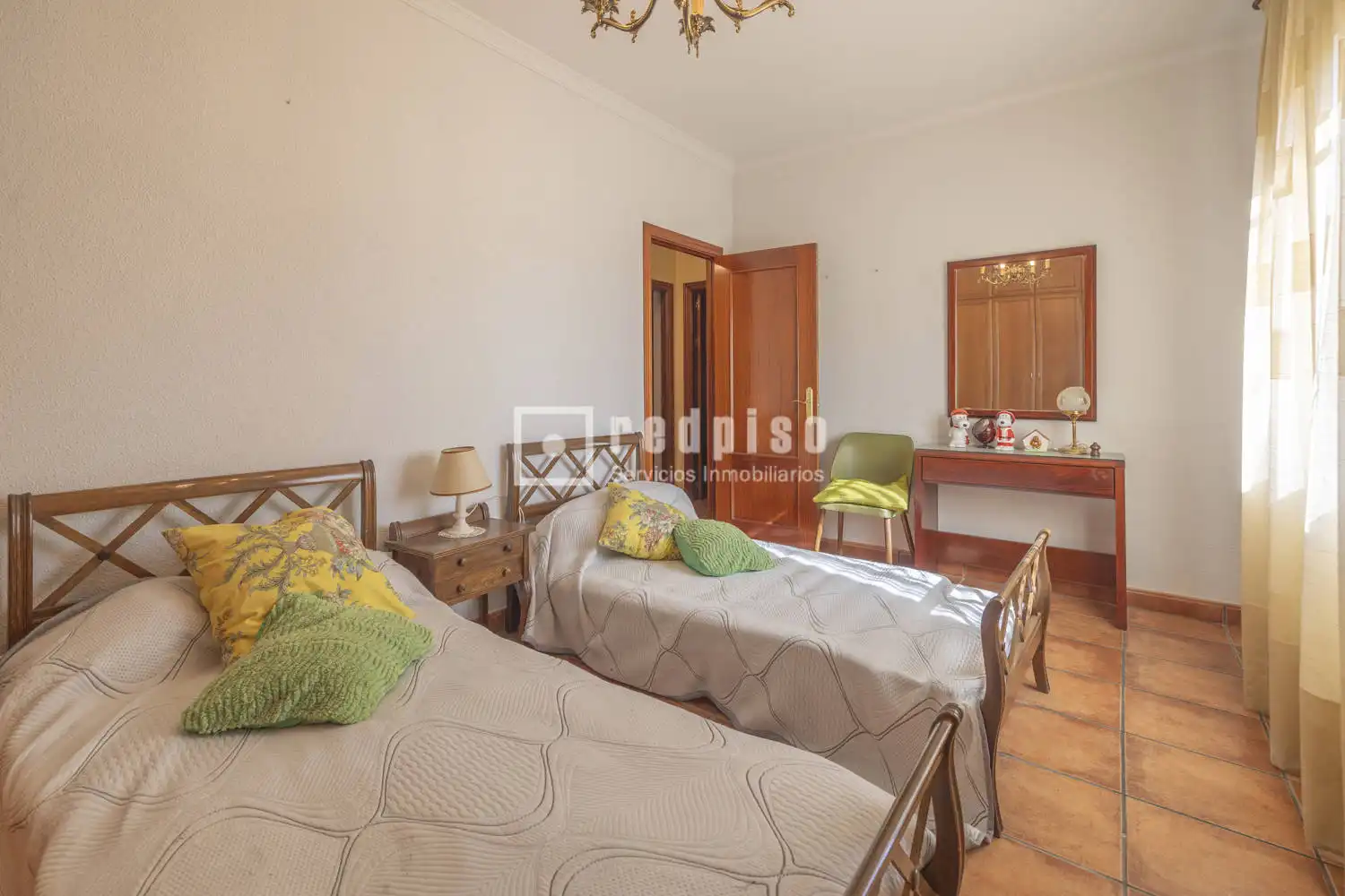 Habitación de Casa o chalet en venta en Noblejas con Calefacción, Jardín privado y Trastero