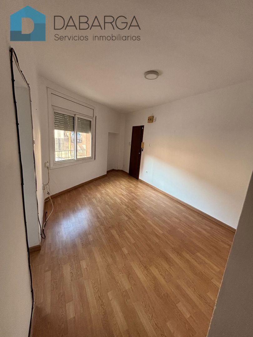 Bedroom of Flat for sale in Terrassa  with Parquet flooring