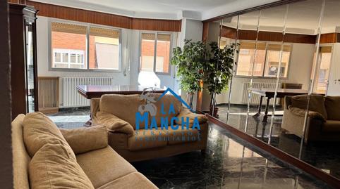 Foto 2 de Piso en venta en Calle Tejares, Carretas - Pajarita, Albacete Capital