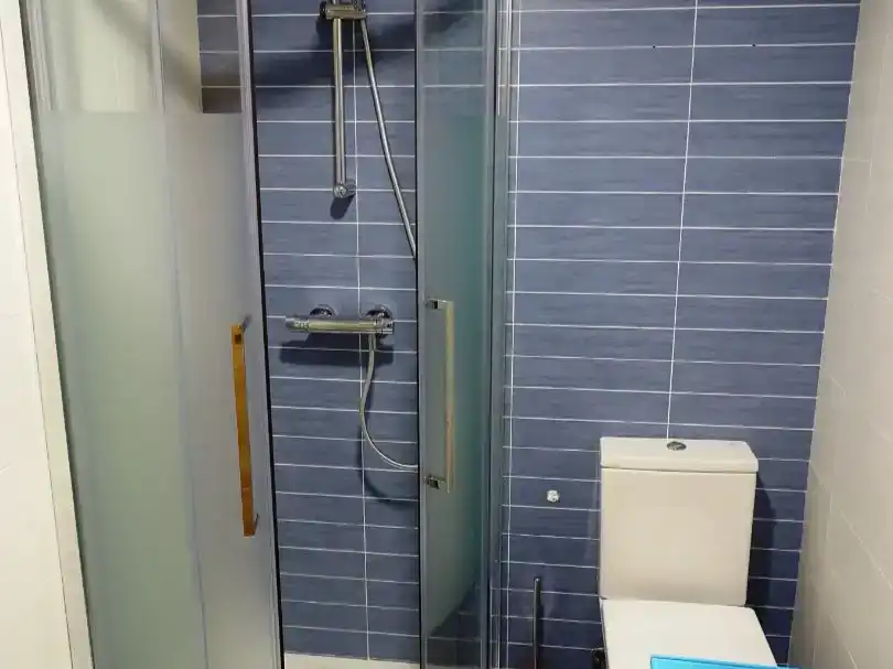 Bathroom of Flat for rent in Gijón 